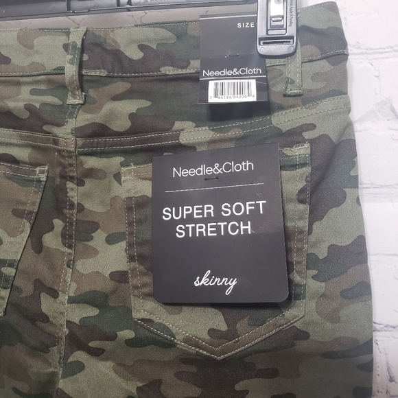 Needle & Cloth NWT Sz 4 Skinny Ankle Camo Jeans - Picture 8 of 15